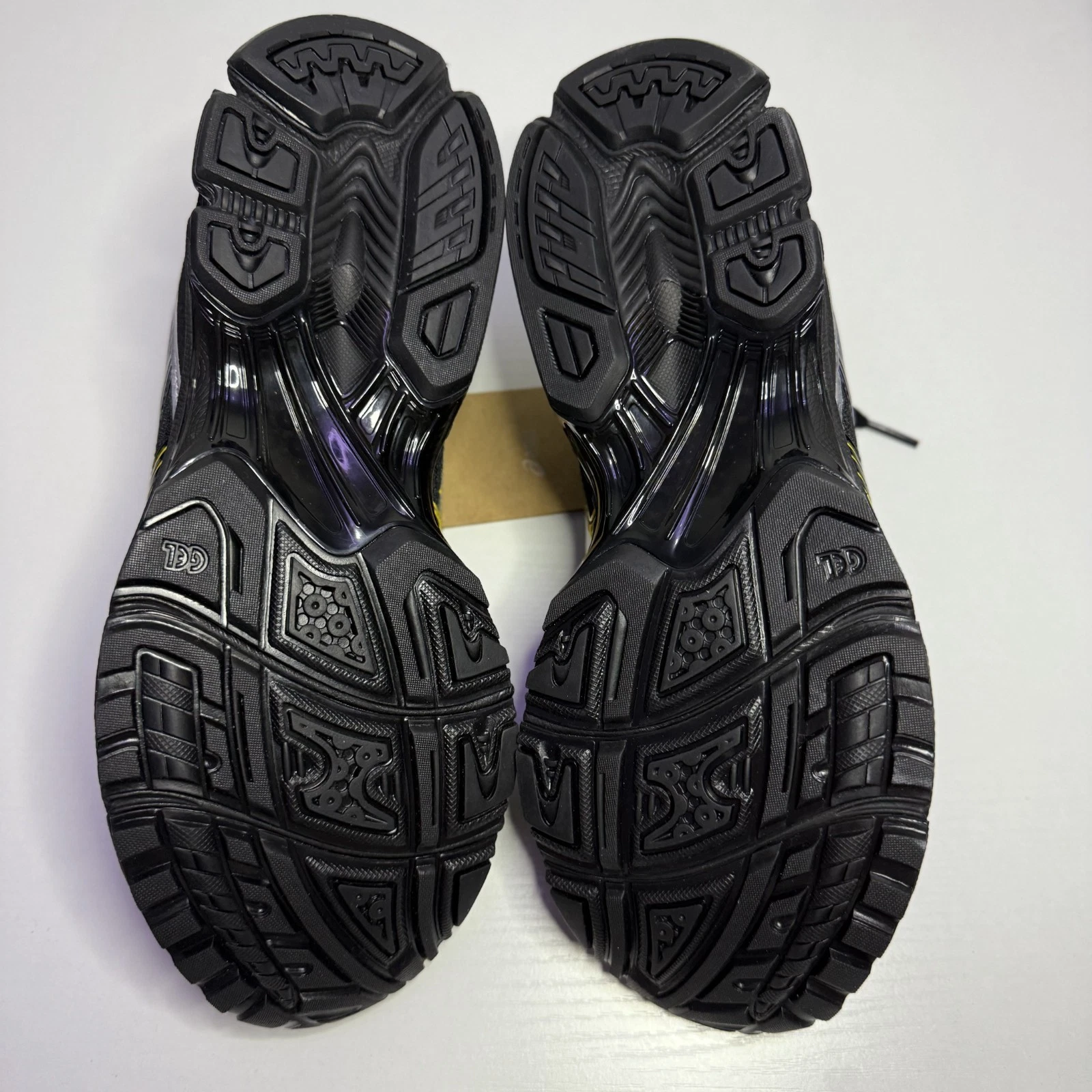 Alternative view of Giày ASICS Gel-Kayano 14 Kith Marvel vs. Capcom Wolverine 'Black' 1203B058-001
