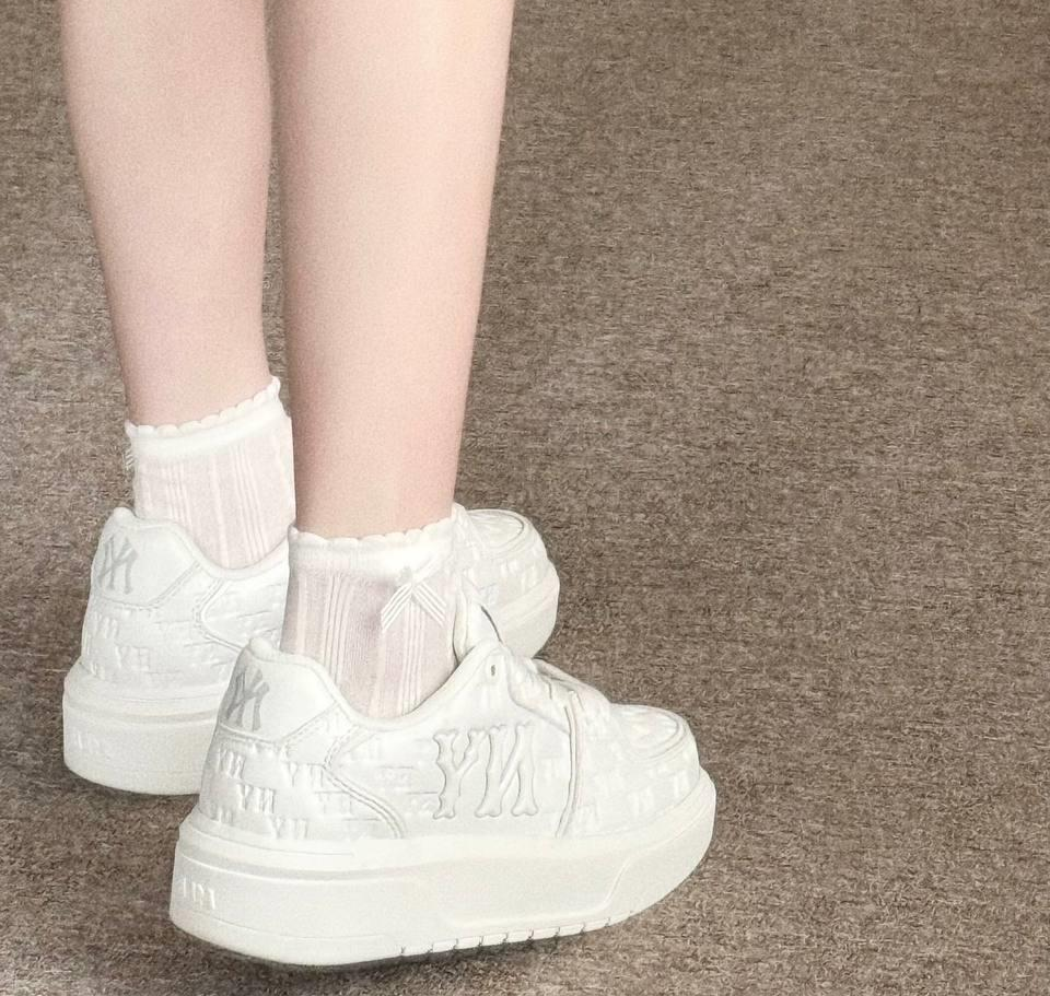 Alternative view of Giày MLB Chunky Liner Embo ‘White’ 3ASXE015N-50WHS