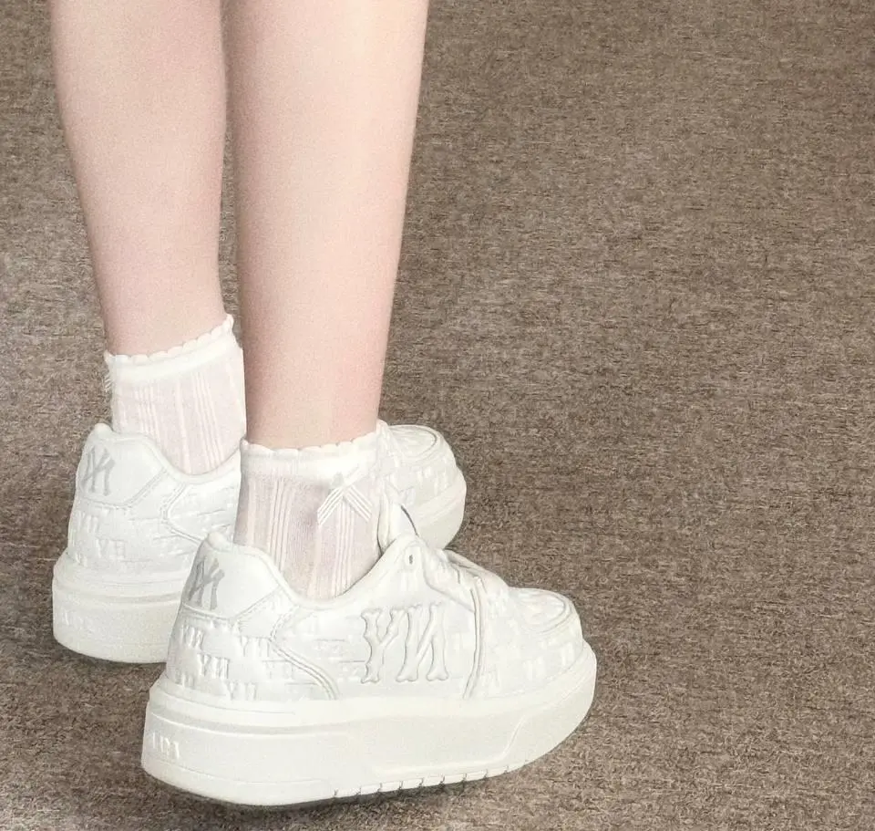 Alternative view of Giày MLB Chunky Liner Embo ‘White’ 3ASXE015N-50WHS