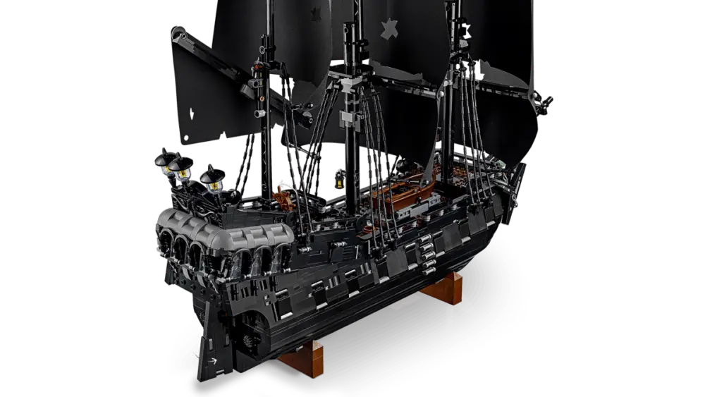 Mô hình Lego Captain Jack Sparrow's Pirate Ship 10365 - Ảnh 3