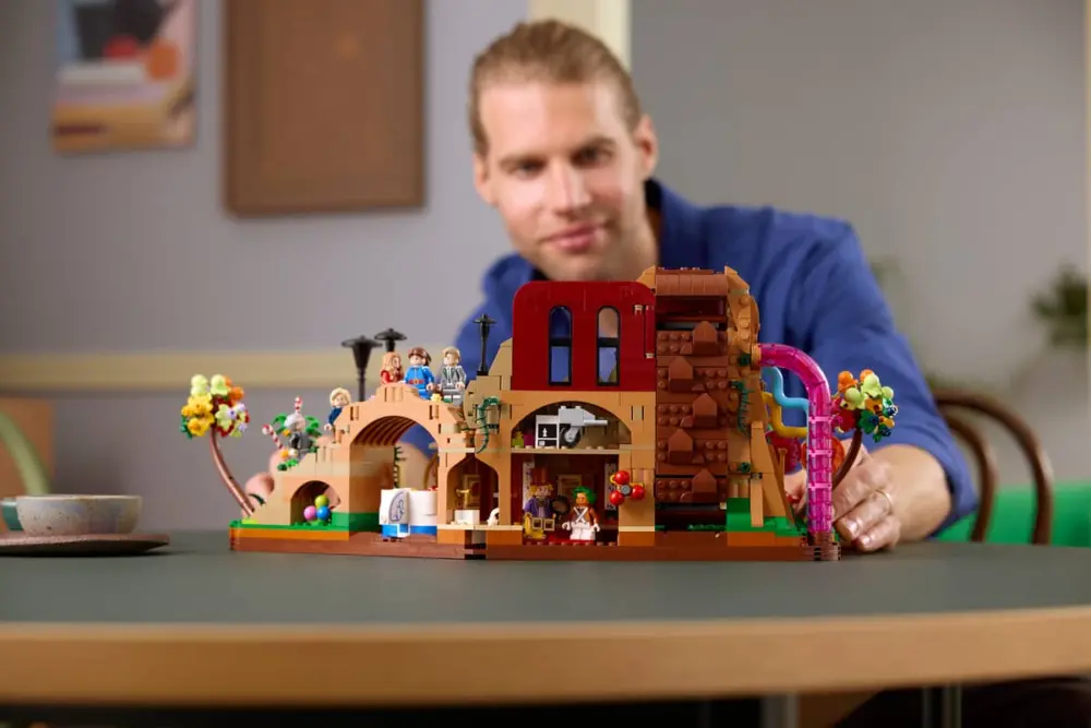 Alternative view of Mô hình Lego Willy Wonka & the Chocolate Factory 21360