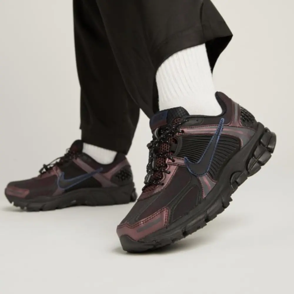 Giày Nike Zoom Vomero 5 ‘Burgundy Crush’ HQ4052-600 - Ảnh 5