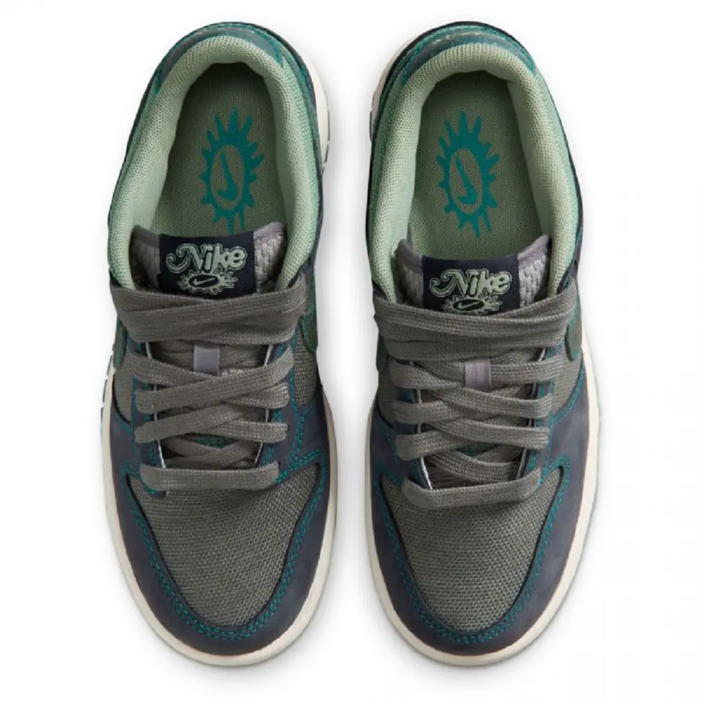 Alternative view of Giày Nike Dunk Low LV8 1 ‘Pencil Point’ IO9743-001