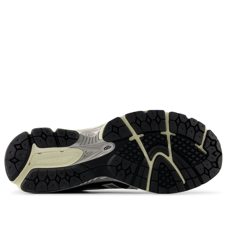 Alternative view of Giày New Balance 860 'Sea Salt White Eclipse' ML860SN2