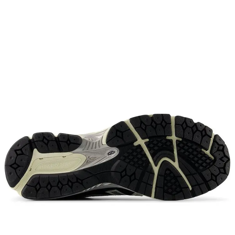 Alternative view of Giày New Balance 860 'Sea Salt White Eclipse' ML860SN2