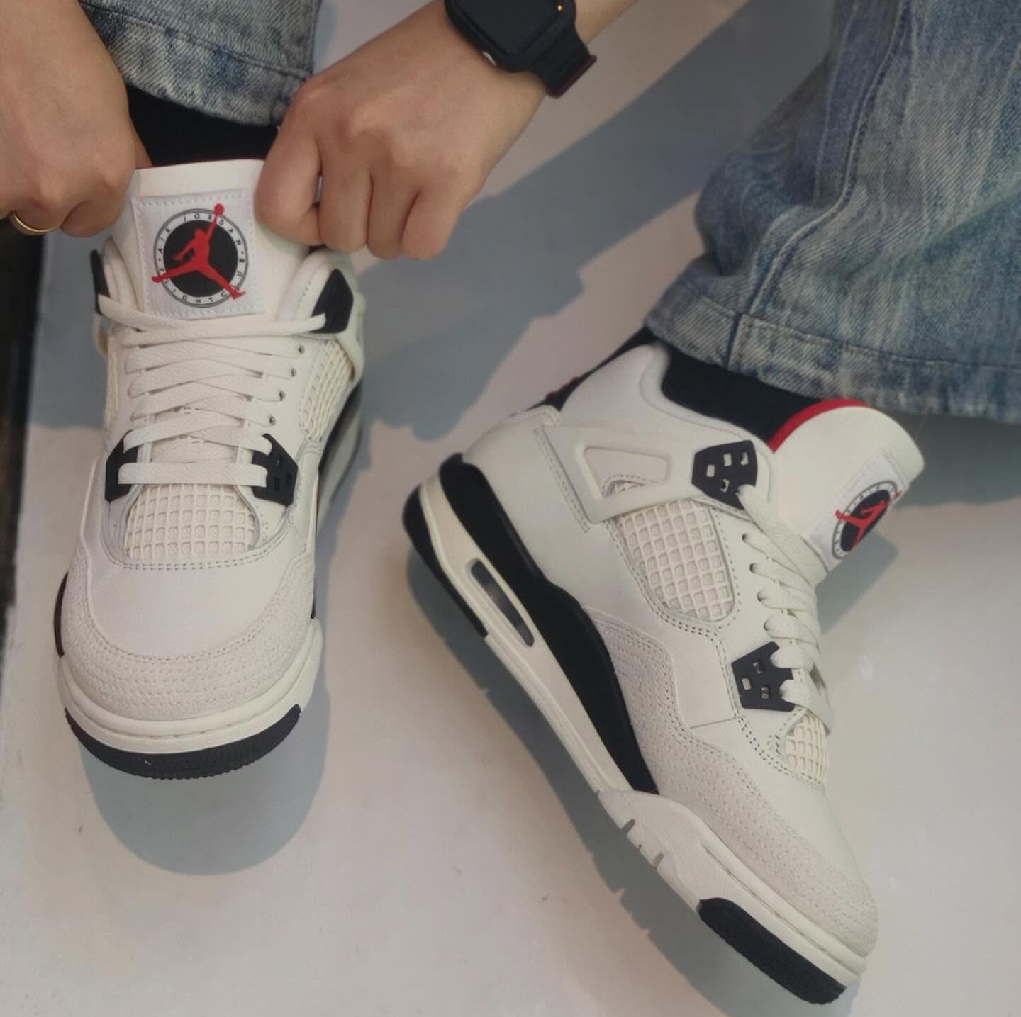 Alternative view of Giày Nike Air Jordan 4 Retro Flight Club ‘Sail’ IM4026-100