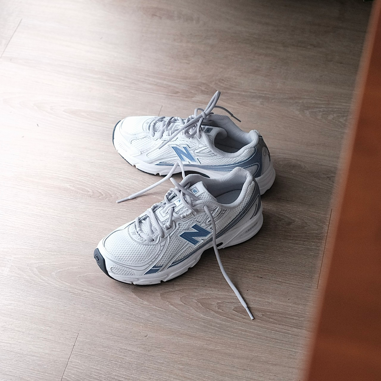 Alternative view of Giày New Balance 740 ‘White Blue’ G740372