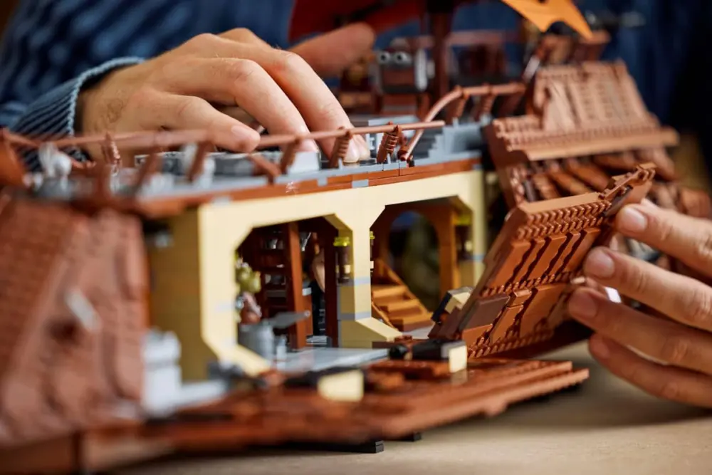 Alternative view of Mô hình Lego Jabba's Sail Barge™ 75397