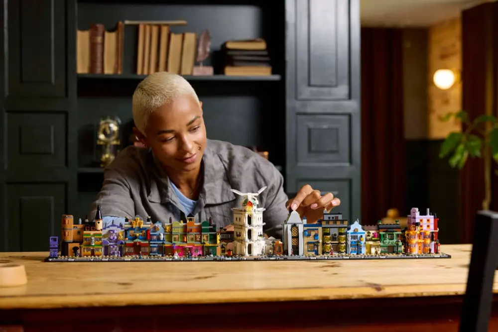 Mô hình Lego Diagon Alley™ Wizarding Shops 76444 - Ảnh 3