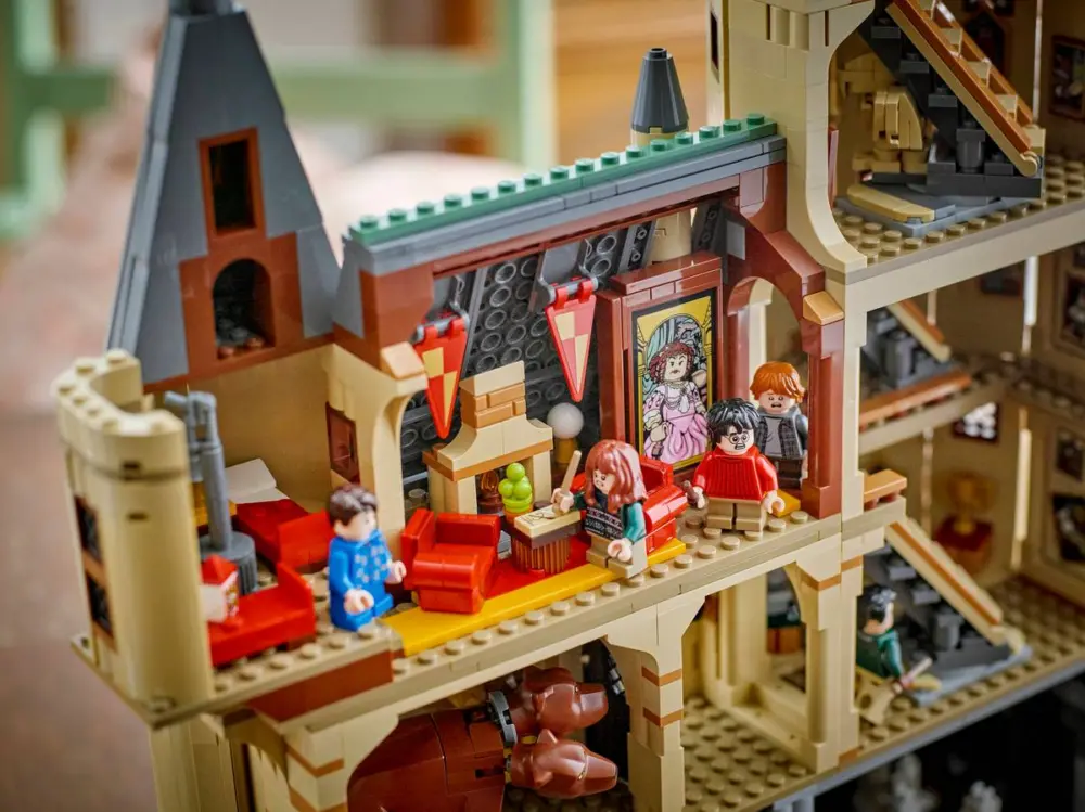 Mô hình Lego Hogwarts™ Castle: The Main Tower 76454 - Ảnh 3