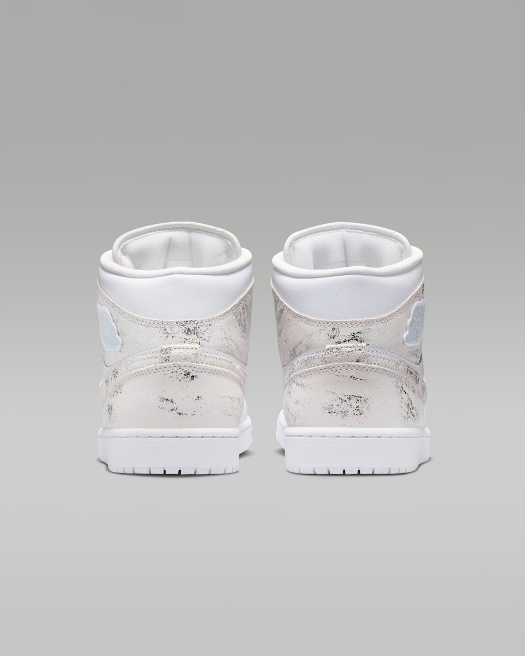 Alternative view of Giày Nike Air Jordan 1 Mid SE 'White' IR2271-100