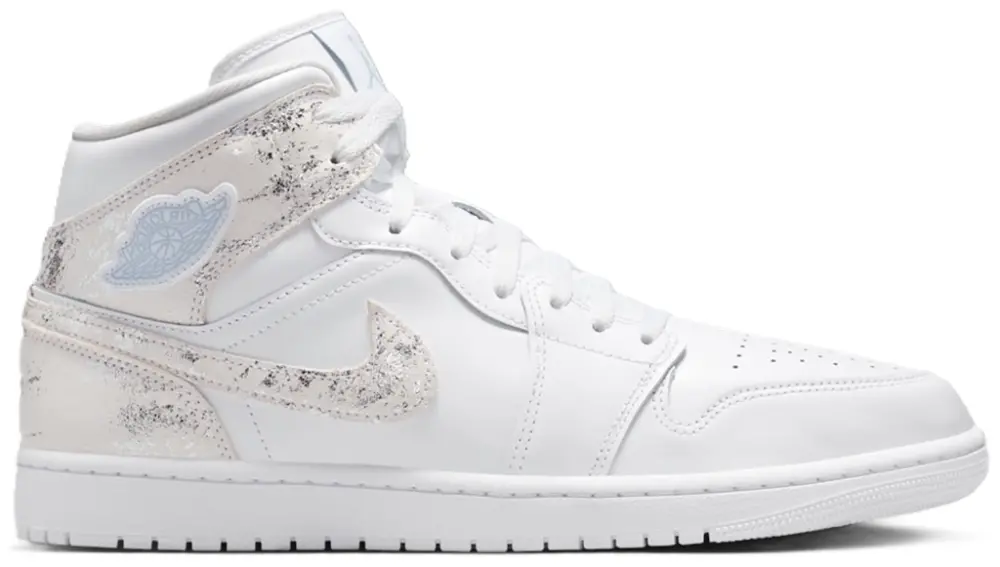 Giày Nike Air Jordan 1 Mid SE 'White' IR2271-100
