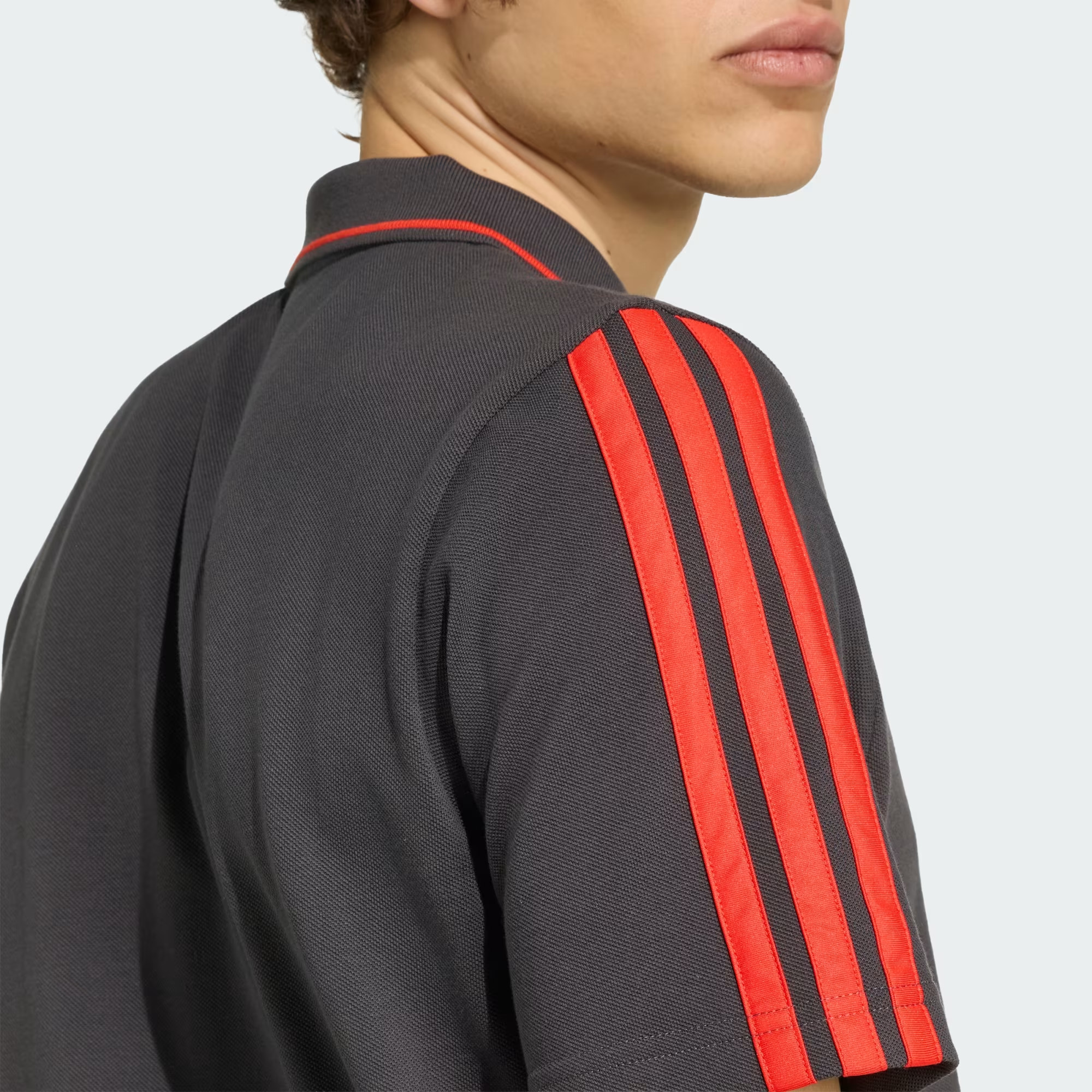 Áo Adidas Polo Audi Revolut F1 ‘Utility Black’ KE6785 - Ảnh 7