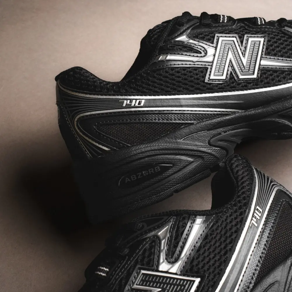 Alternative view of Giày New Balance 740 ‘Black Silver’ U740BM2