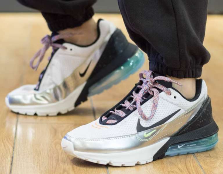 Alternative view of Giày Nike Air Max Pulse ‘Have A Nike Day’ FN8885-101