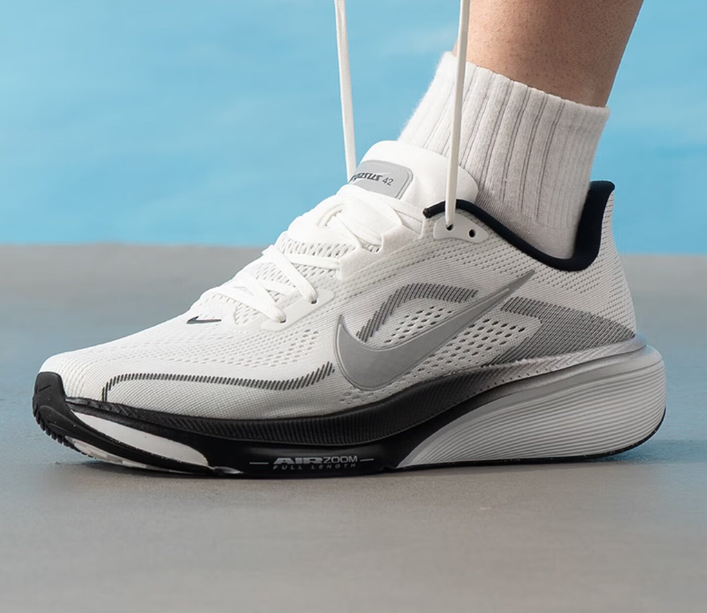 Alternative view of Giày Nike Air Zoom Pegasus 42 ‘White Black Silver’ II7210-100