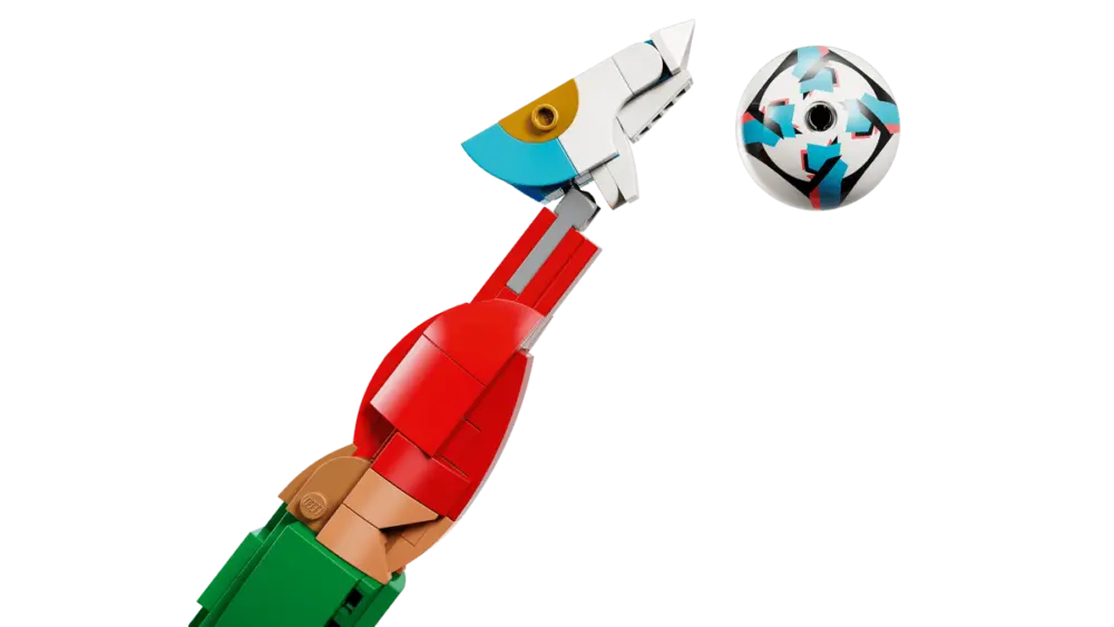 Alternative view of Mô hình Lego Cristiano Ronaldo – Soccer Legend 43016