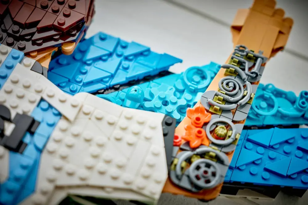 Alternative view of Mô hình lego Lionel Messi – Celebration 43018