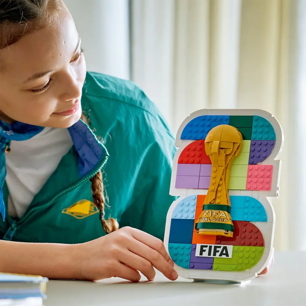 Mô hình Lego FIFA World Cup 2026™ Official Emblem 43032 - Ảnh 3