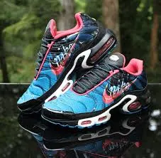 Alternative view of Giày Nike Air Max Plus Time Capsule 'Imperial Blue' CT1618-400