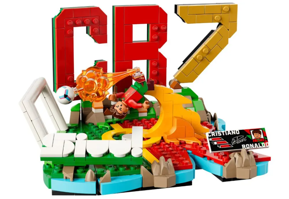 Mô hình LEGO EDITIONS Cristiano Ronaldo Football Icon 43012