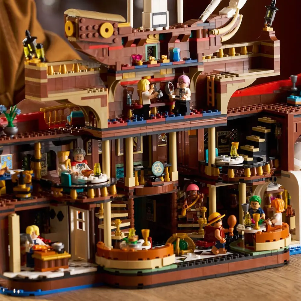 Alternative view of Mô hình LEGO ONE PIECE Baratie Floating Restaurant 75640