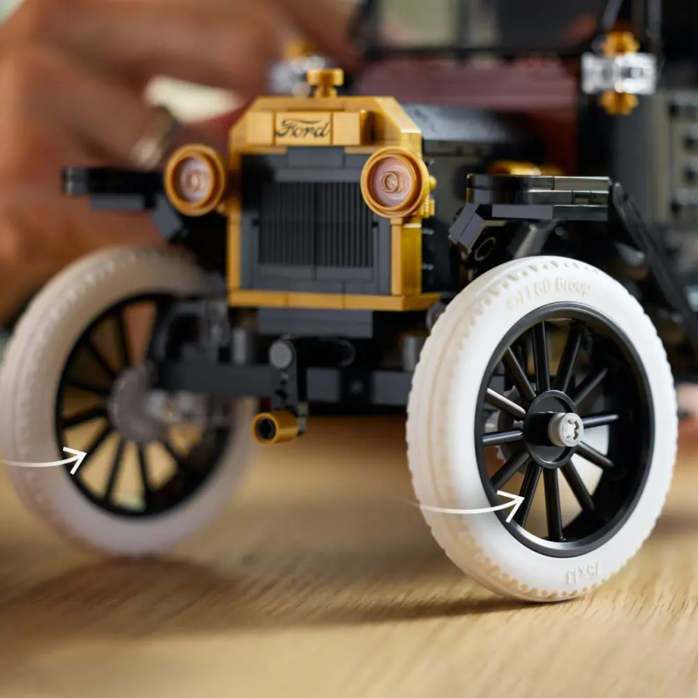 Alternative view of Mô hình LEGO ICONS Classic Ford Model T 11376