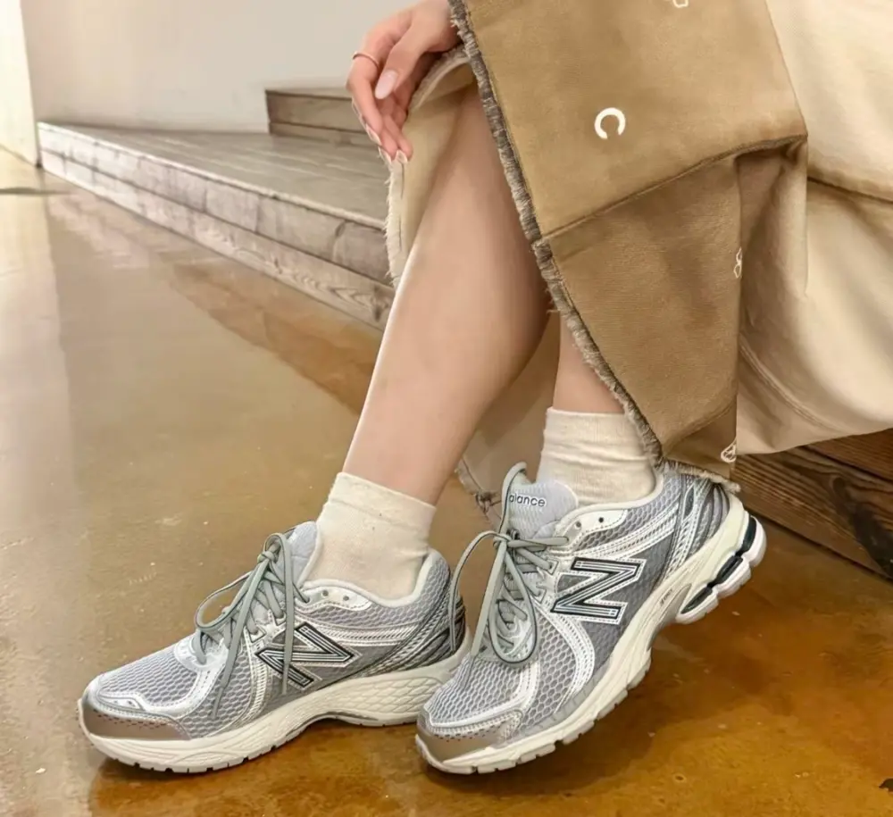 Alternative view of Giày New Balance 860 V2 ‘Grey’ M8604LI