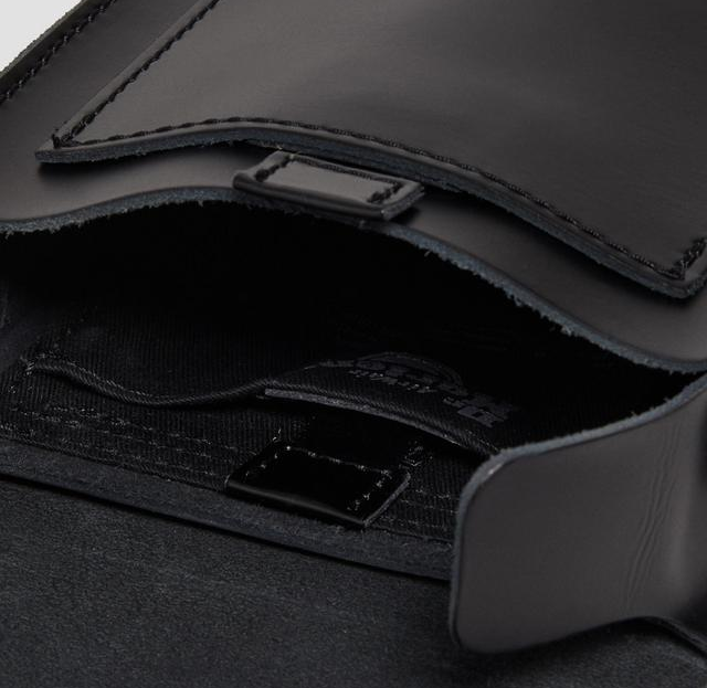 Alternative view of Túi Dr. Martens Leather Shoulder Bag ‘Black’ AD055001