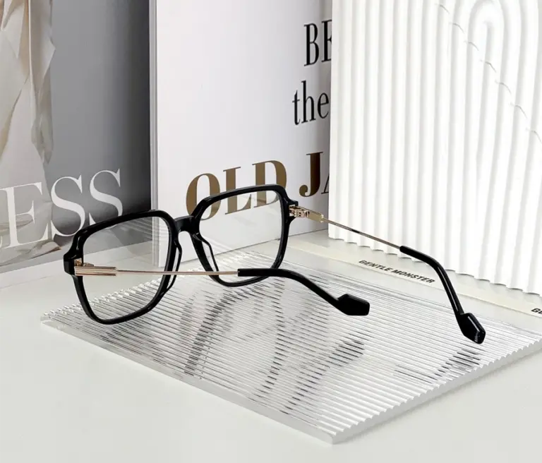 Kính Gentle Monster Jeff 01 ‘Black’ - Ảnh 3