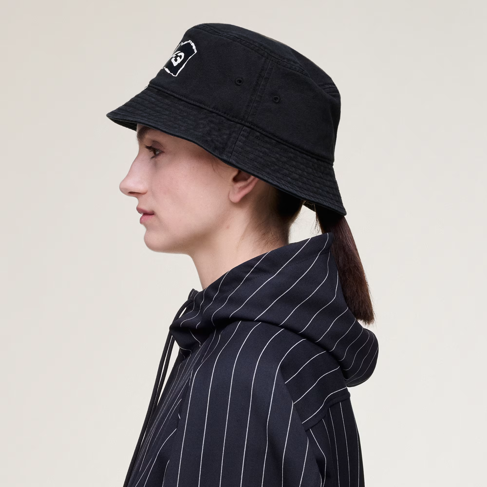 Alternative view of Mũ Adidas Y-3 Graphic Bucket Hat 'Black' KD0180