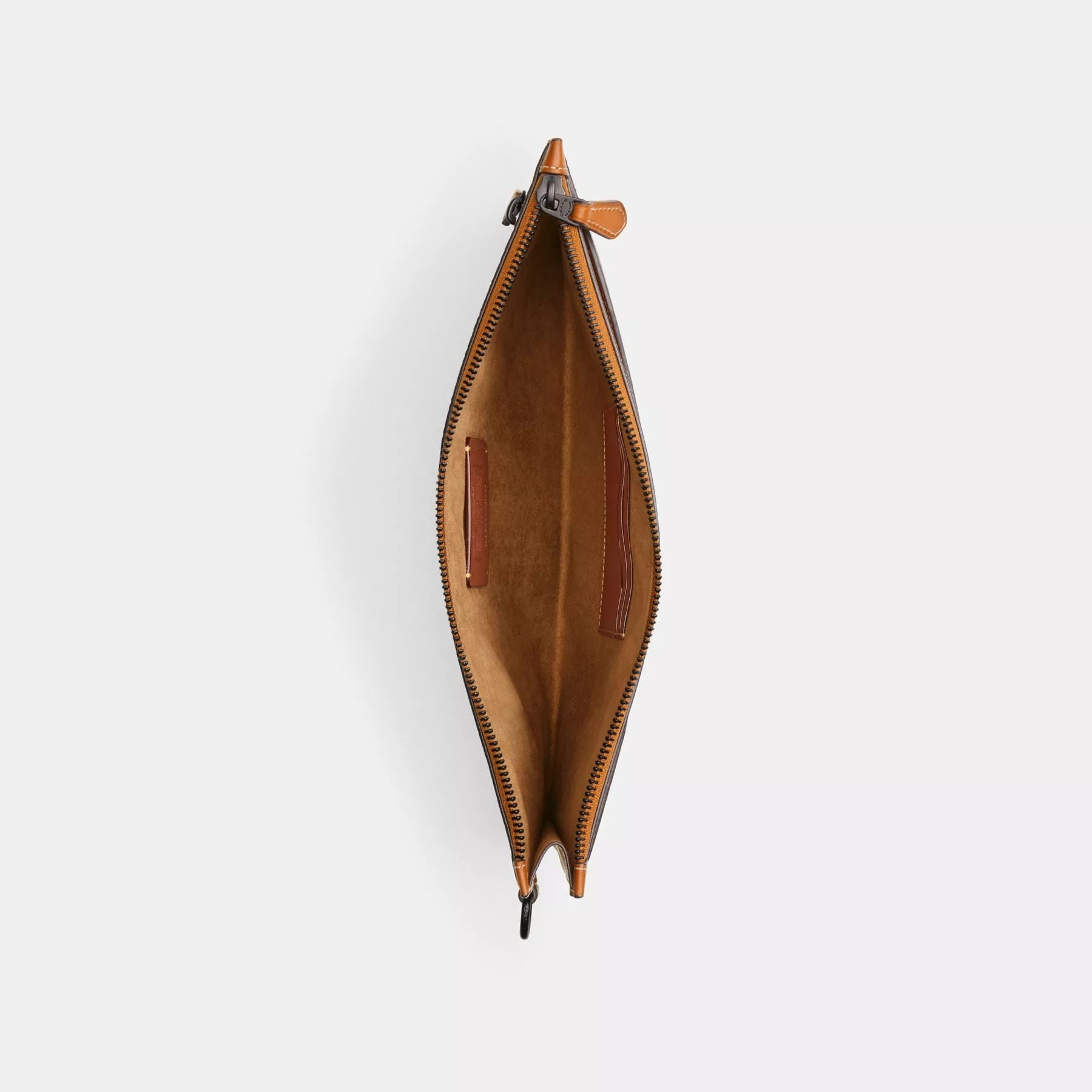 Alternative view of Túi Coach Hitch Pouch 'Truffle' CW669-A7U