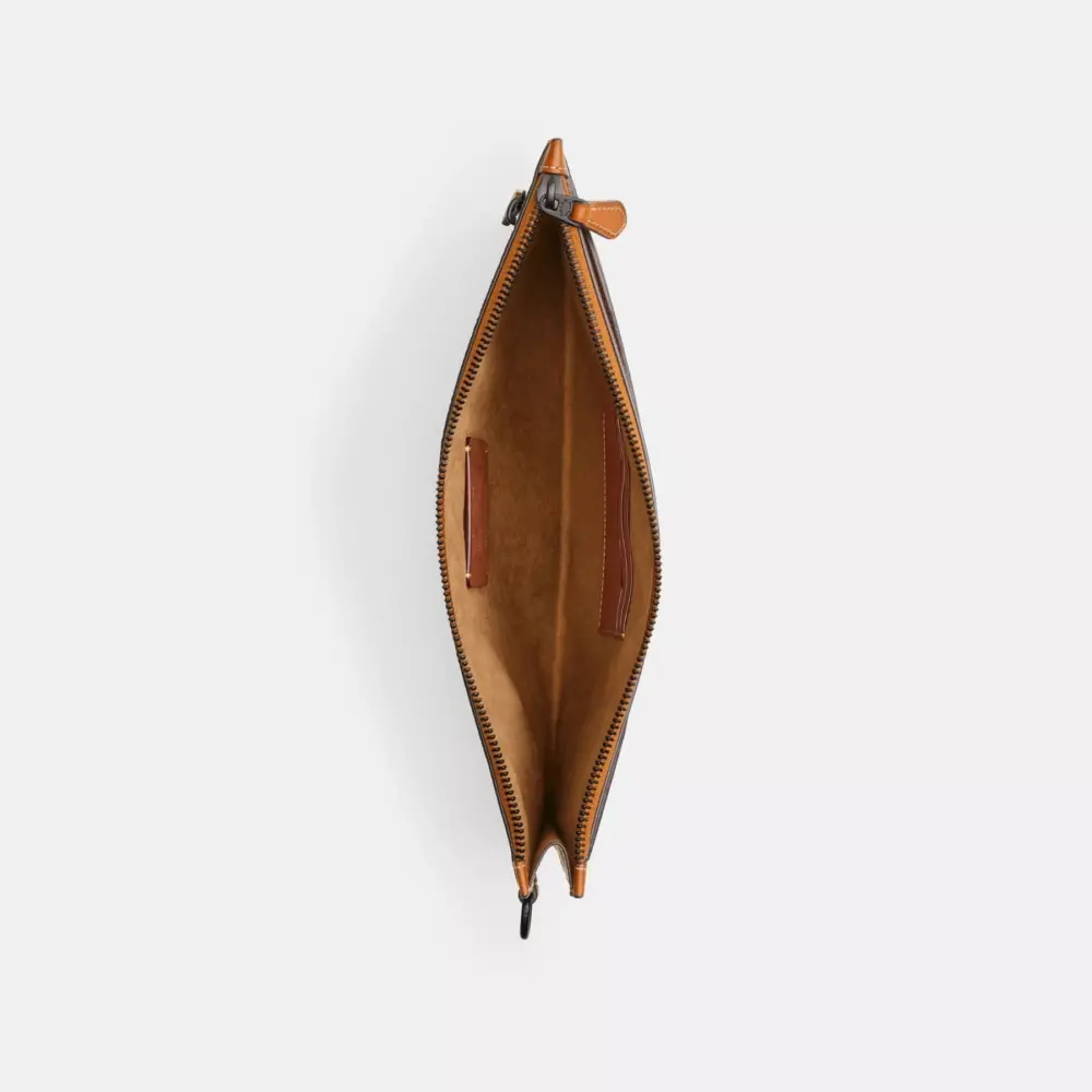 Alternative view of Túi Coach Hitch Pouch 'Truffle' CW669-A7U