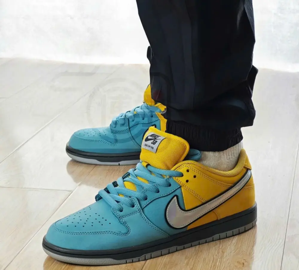 Alternative view of Giày Nike SB Dunk Low Pro ‘Muni Lightning Denim’ IR1888-700