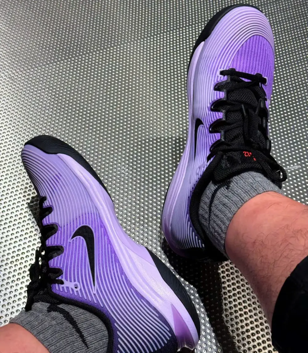 Alternative view of Giày Nike Vapor 12 Court 'Bright Violet' IB2534-500
