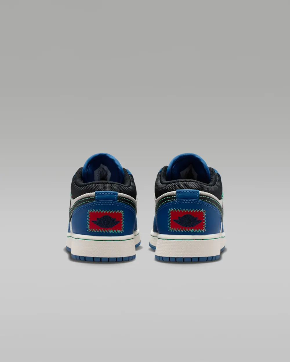 Giày Nike Air Jordan 1 Low SE 'True Blue' IO2062-400 - Ảnh 4