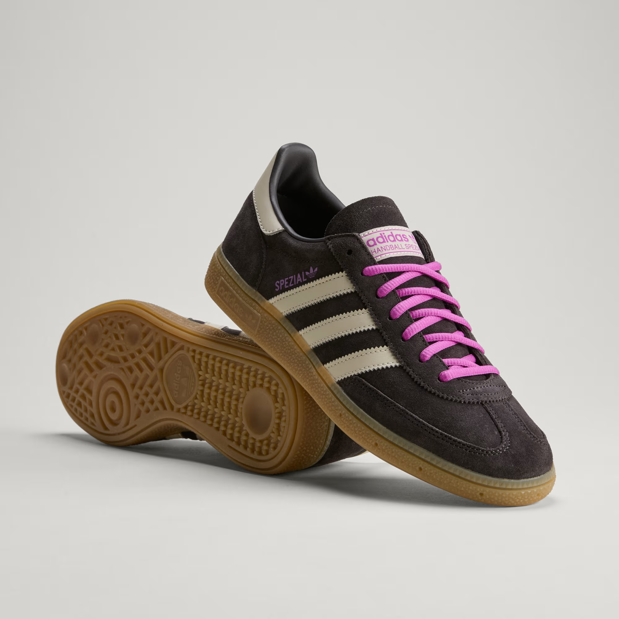 Alternative view of Giày adidas Handball Spezial 'FIFA World Cup 2026 Chile' HQ9439