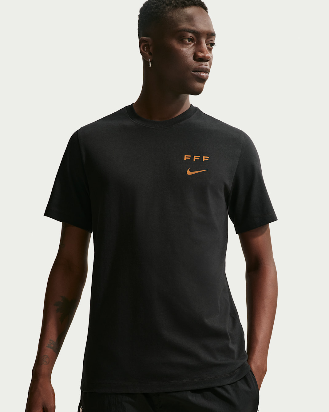 Alternative view of Áo Nike FFF Football T-Shirt 'Black' IQ2232-010