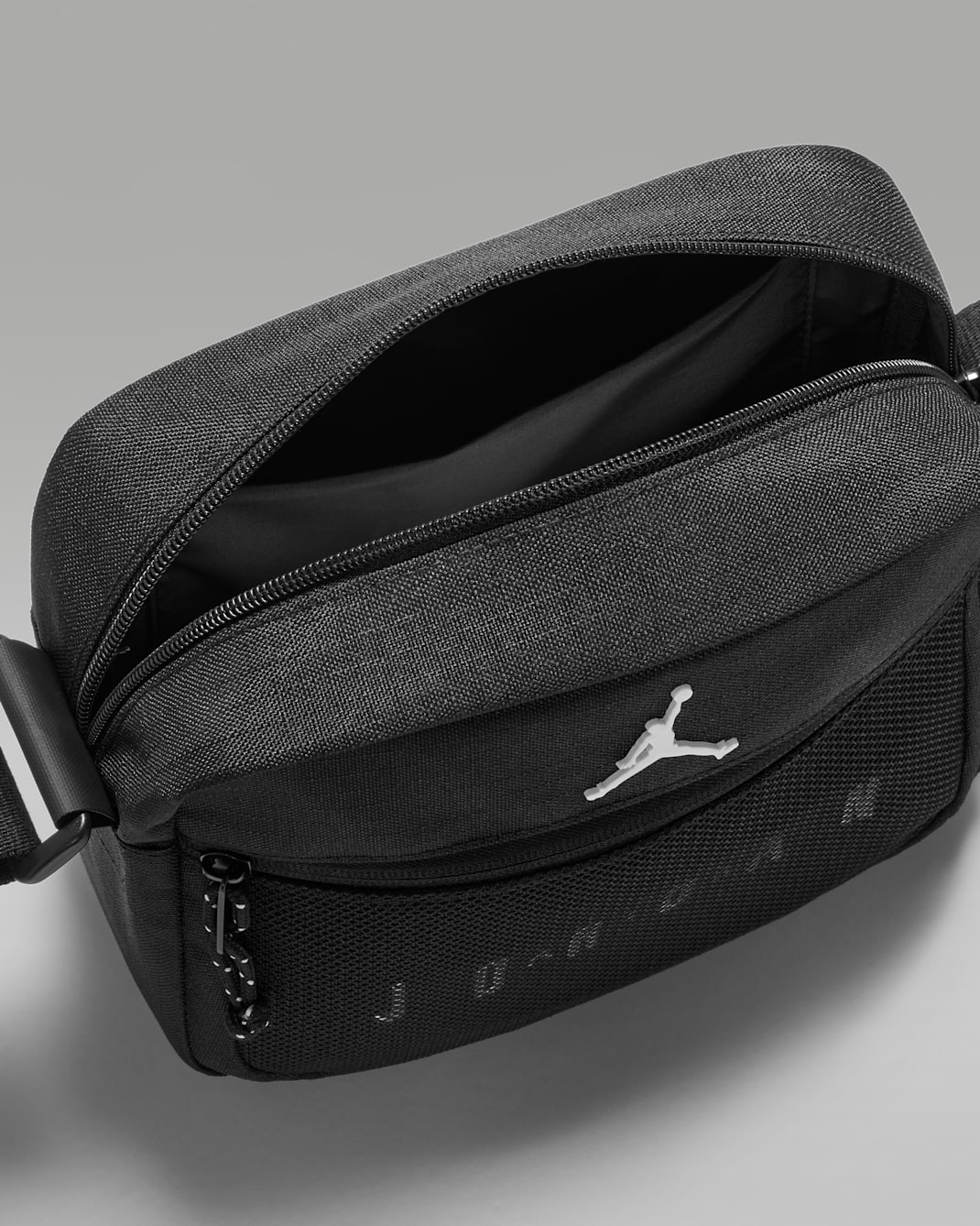 Túi Nike Jordan Blacktop Messenger 'Black' IU5398-010 - Ảnh 3