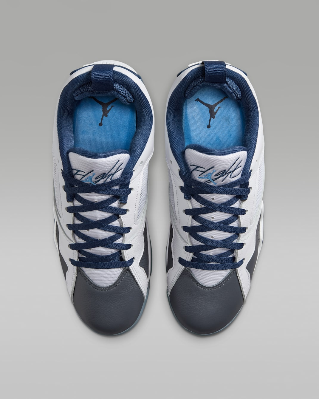 Alternative view of Giày Nike Air Jordan MVP 92 'University Blue' IV2624-100