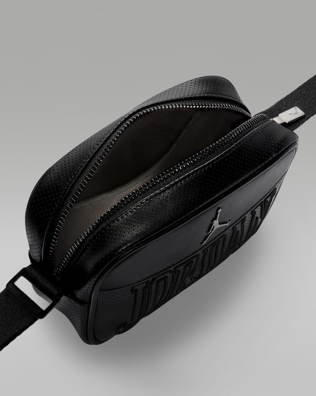 Alternative view of Túi Nike Jordan Perforated Camera 'Black' IR8418-010