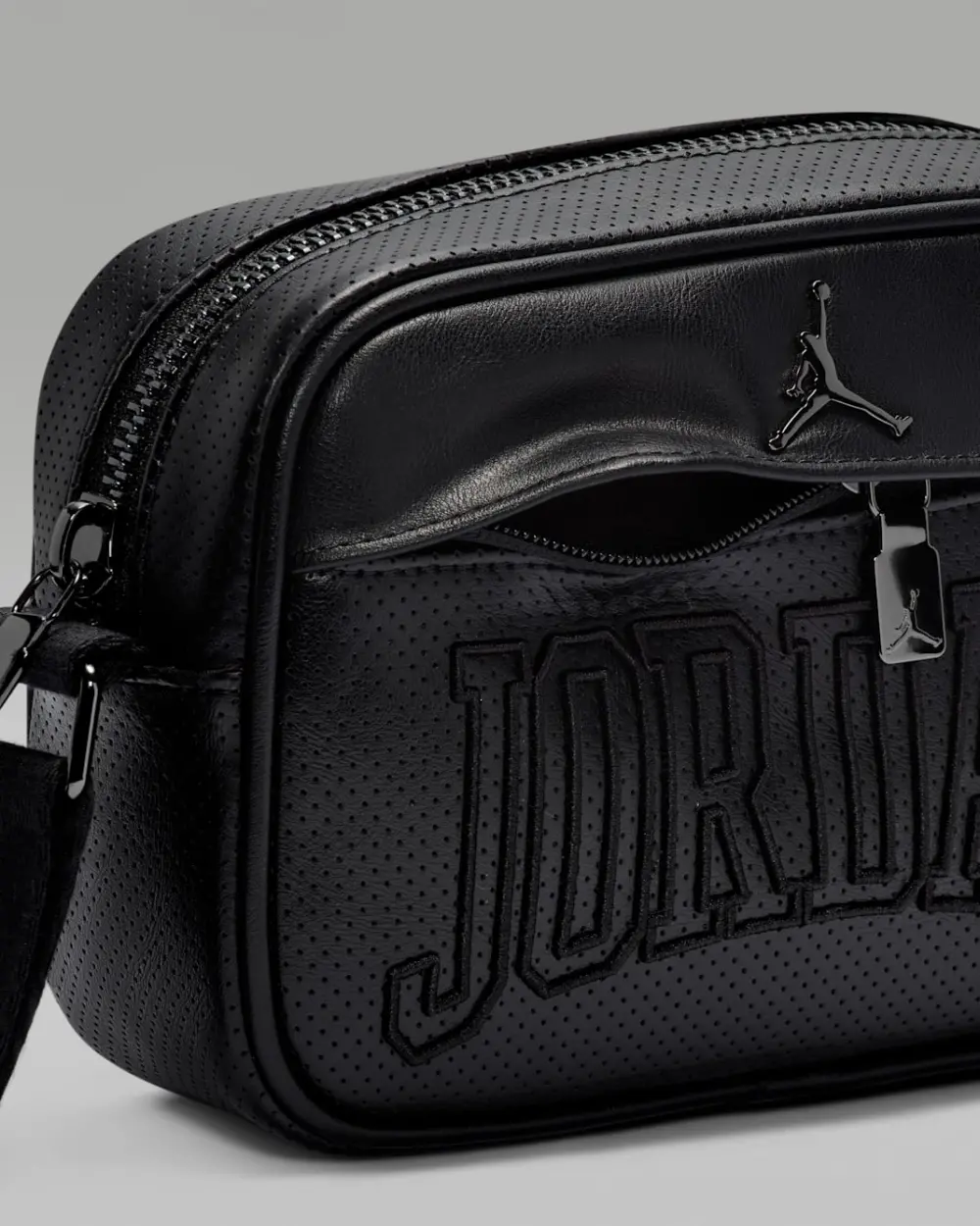 Túi Nike Jordan Perforated Camera 'Black' IR8418-010 - Ảnh 5