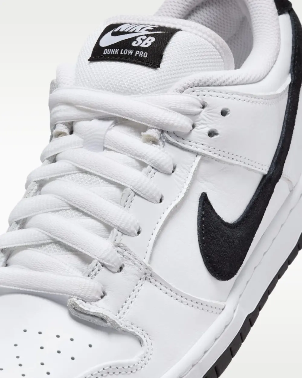 Alternative view of Giày Nike SB Dunk Low Pro 'White' HF3704-100