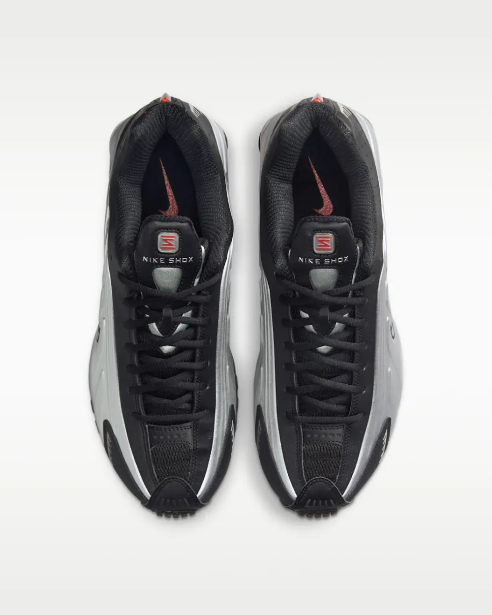 Alternative view of Giày Nike Shox R4 'Metallic Silver' HQ1988-002