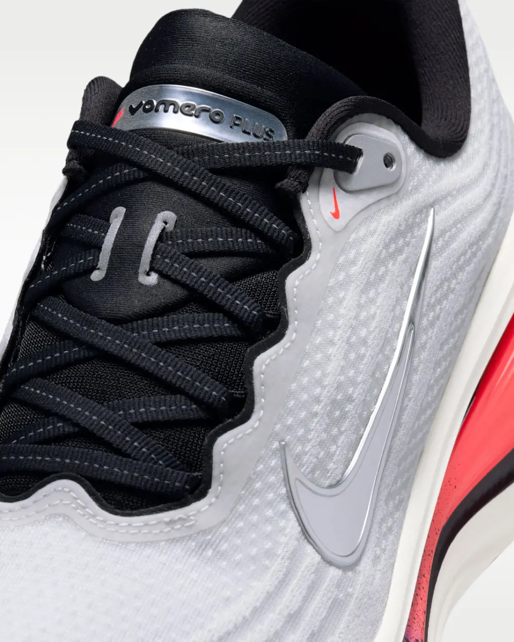 Alternative view of Giày Nike Vomero Plus 'White' IR2984-100