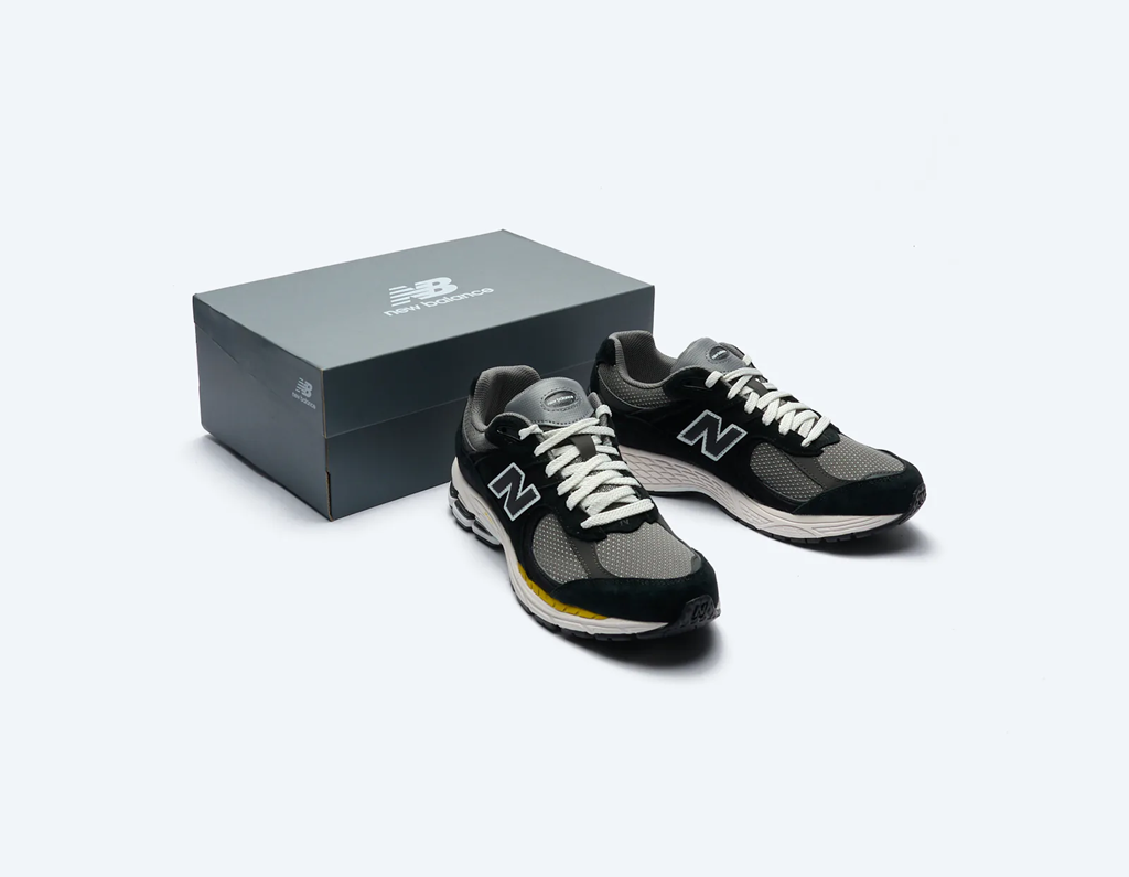 Giày New Balance 2002 'Black' U20024JG - Ảnh 5