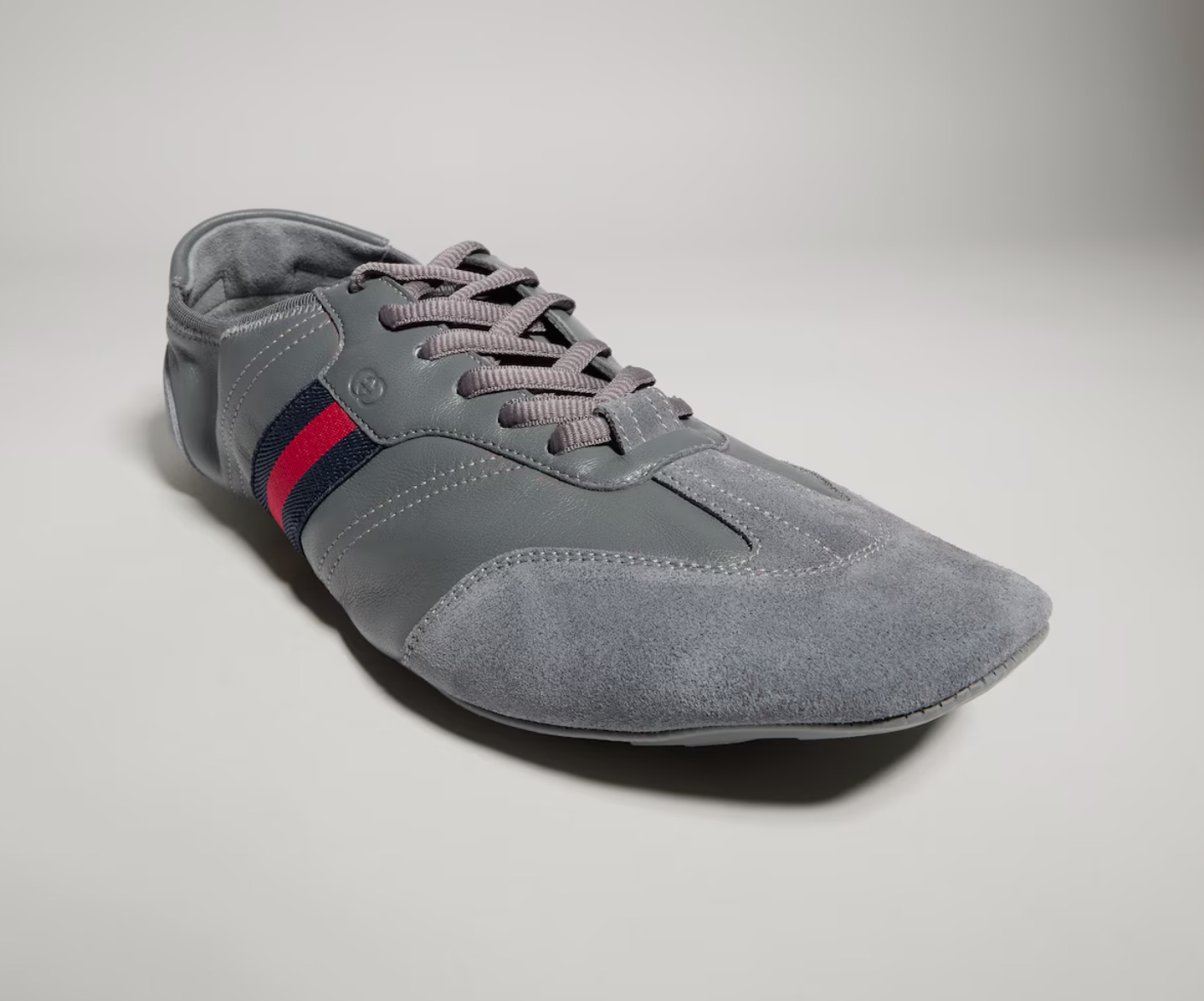 Alternative view of Giày Gucci Flex Sneaker 'Grey' 874880-AAGY3-1241