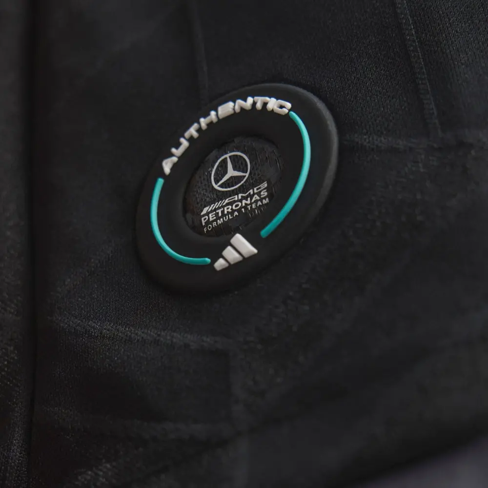 Alternative view of Áo Adidas Mercedes AMG Petronas Formula 1 Authentic 'Black' KE5325