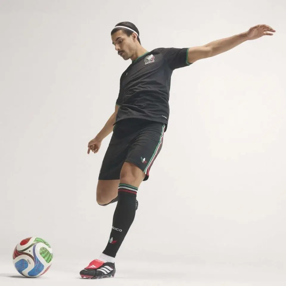 Alternative view of Giày Adidas Mexico 26 Third Authentic Jersey JL8546
