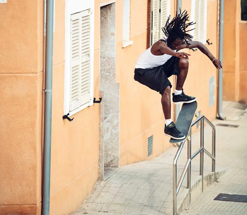 Alternative view of Giày adidas Superskate 'Kader Sylla' JQ4413
